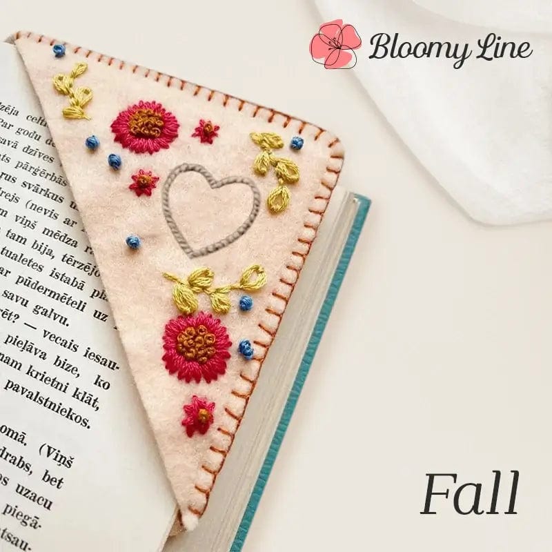 Fourovo Bloomy Line - Personalized Hand Embroidered Corner Bookmark