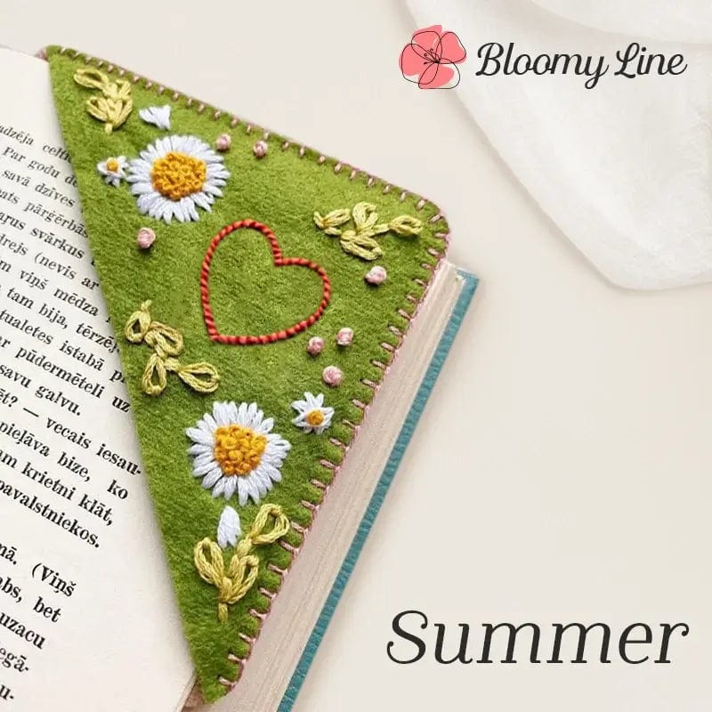 Fourovo Bloomy Line - Personalized Hand Embroidered Corner Bookmark