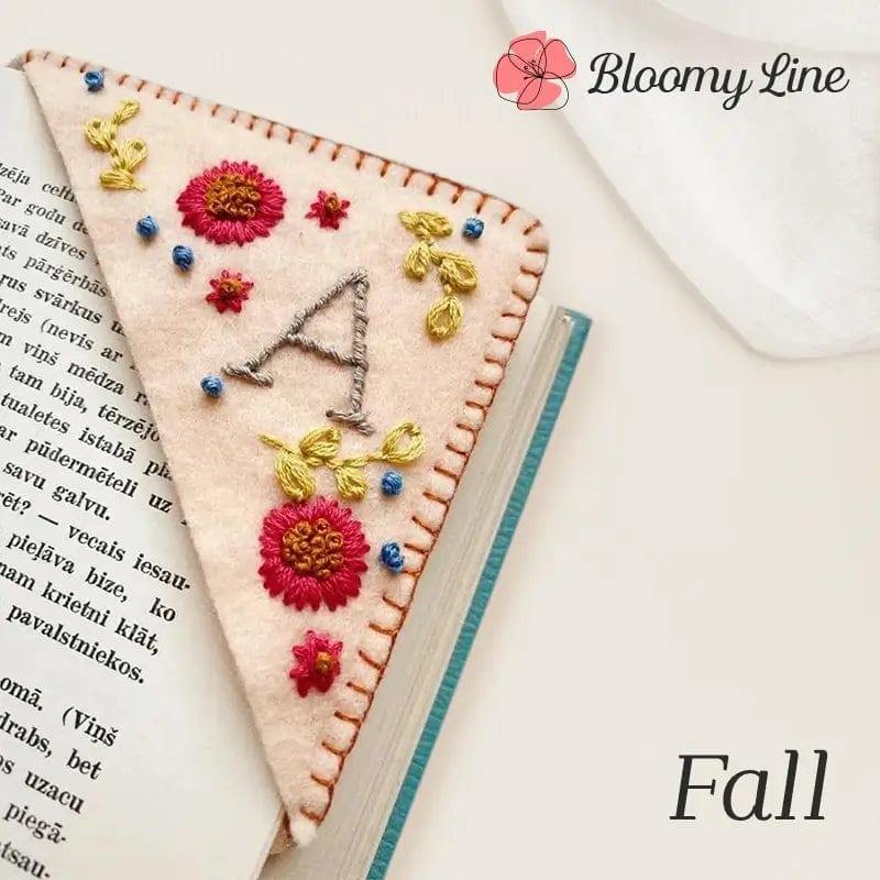 Fourovo Bloomy Line - Personalized Hand Embroidered Corner Bookmark