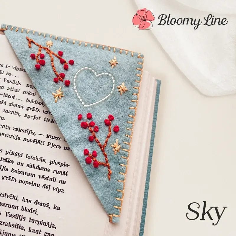 Fourovo Bloomy Line - Personalized Hand Embroidered Corner Bookmark