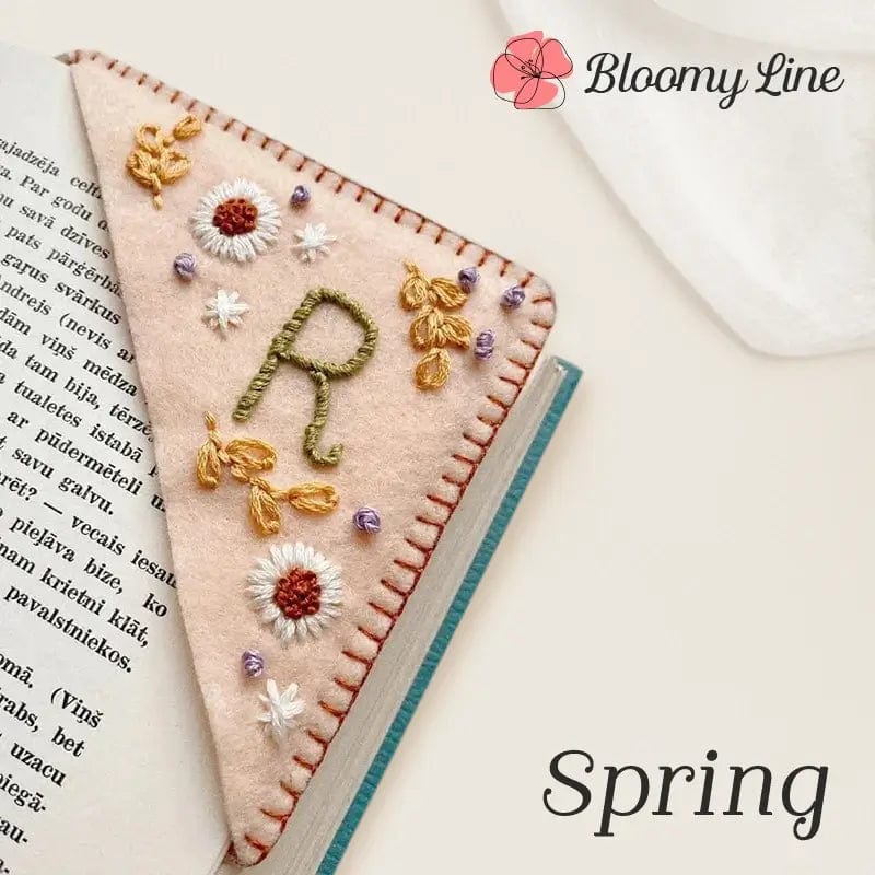 Fourovo Bloomy Line - Personalized Hand Embroidered Corner Bookmark