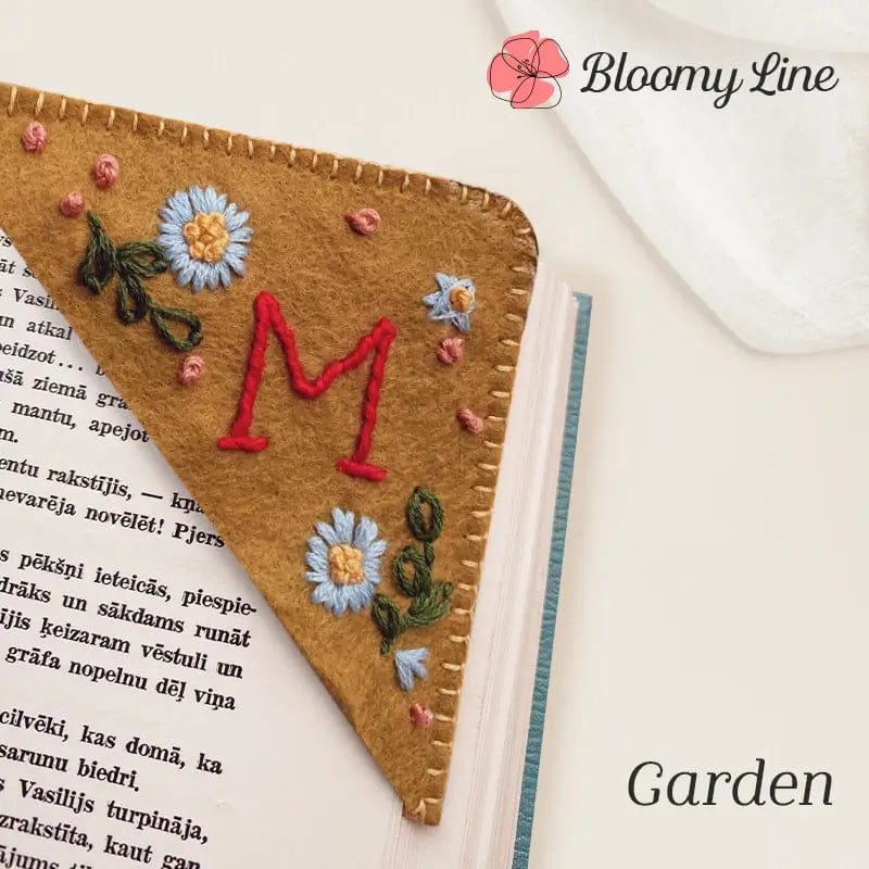 Fourovo Bloomy Line - Personalized Hand Embroidered Corner Bookmark