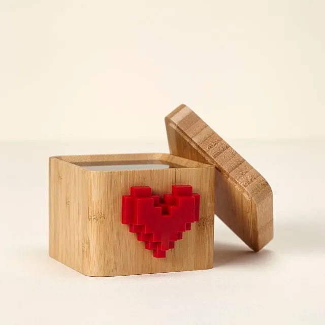 Fourovo Lovebox Spinning Heart Messenger